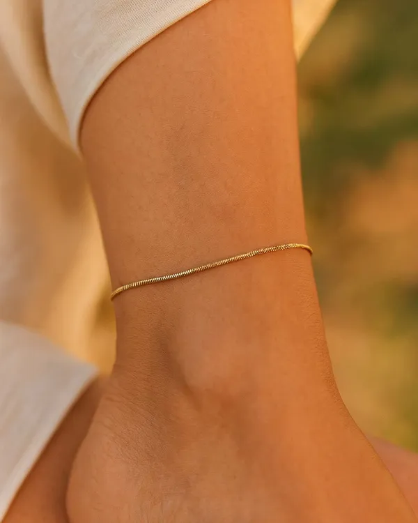 Gold_Stainless_Steel_Twist_Chain_Anklet_For_Women