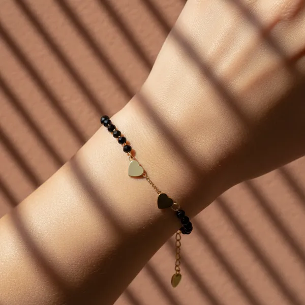 Amara_Hearts_Hand_Mangalsutra