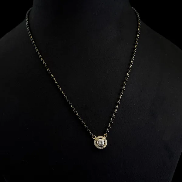 Solitaire_Halo_Mangalsutra