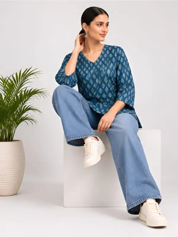 Blue_Printed_Regular_Fit_Top_for_Women
