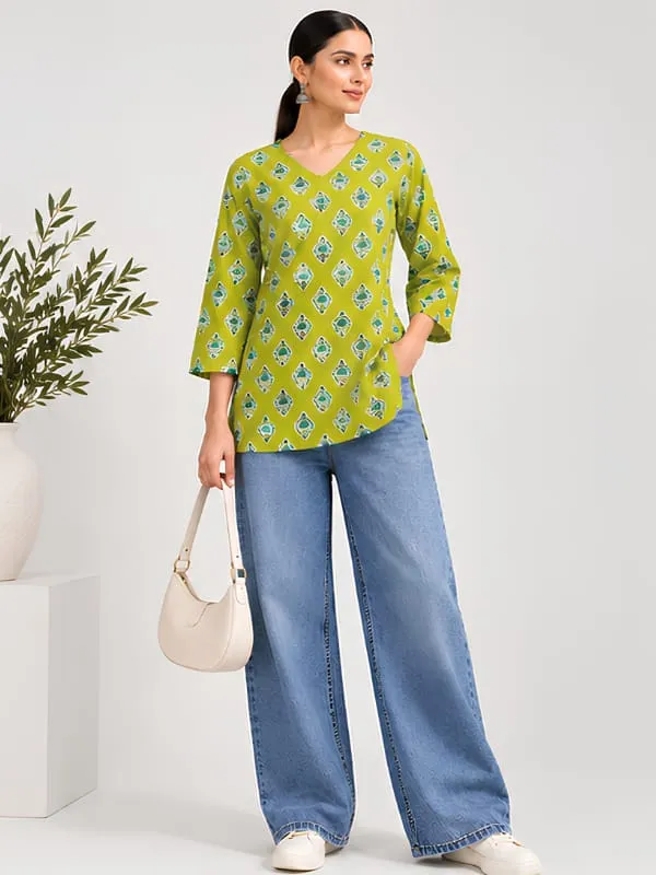 Green_Printed_Straight_Kurti_for_Women