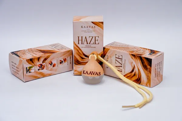 Kaavas_Haze_Fresh_Woody_Car_Hanging_Perfume
