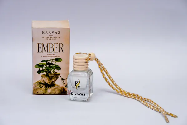 Kaavas_Ember_Floral_Citrus_Green_Car_Hanging_Perfume