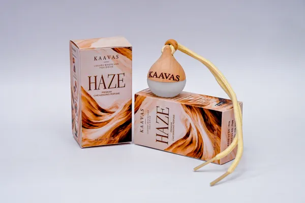 Kaavas_Haze_Fresh_Woody_Car_Hanging_Perfume