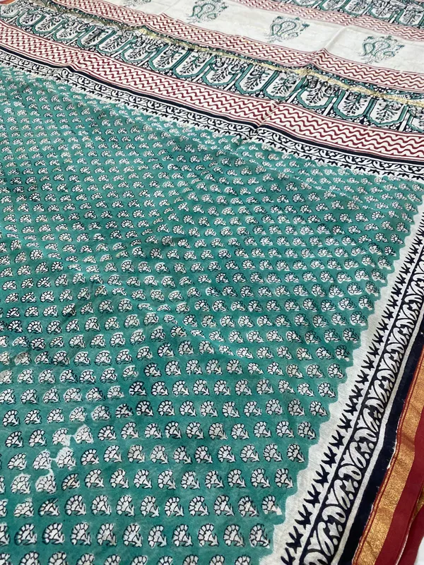Green_Silk_Cotton_Block_Print_Saree_For_Women