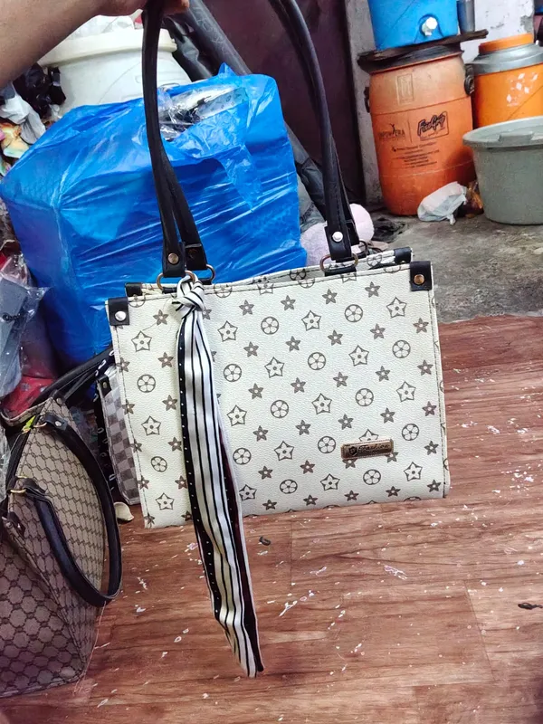 White_Synthetic_Leather_Printed_Crossbody_Bag_For_Women