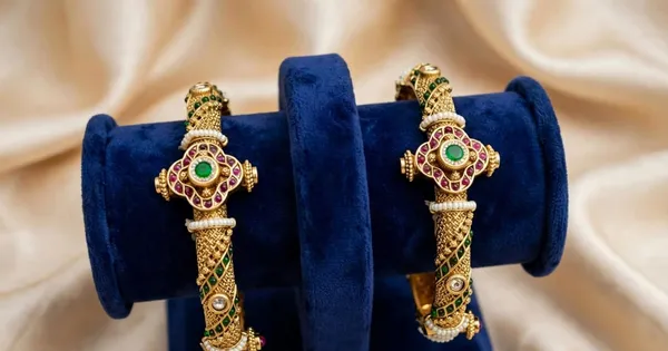Gold_Tone_Embellished_Bangles_Set_For_Women
