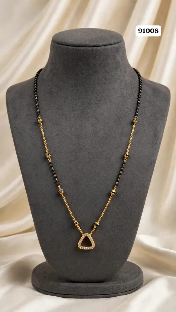 Black_Beaded_Triangle_Pendant_Mangalsutra_Necklace_For_Women