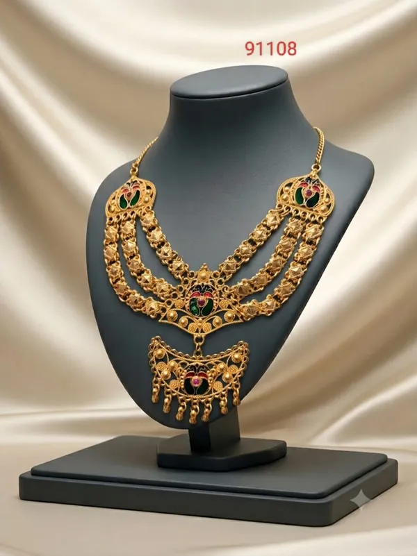 Gold_Tone_Traditional_Necklace_Set_For_Women