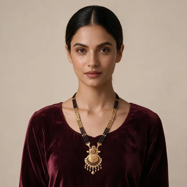 Black_Beaded_Traditional_Mangalsutra_Necklace_For_Women