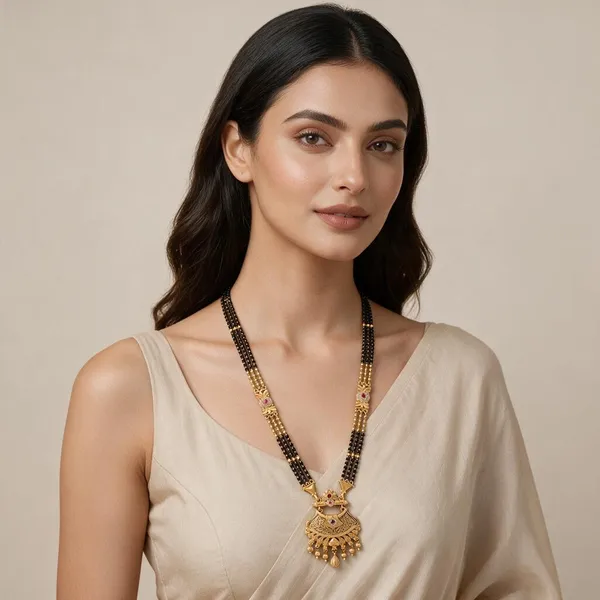 Black_Beaded_Traditional_Mangalsutra_Necklace_For_Women