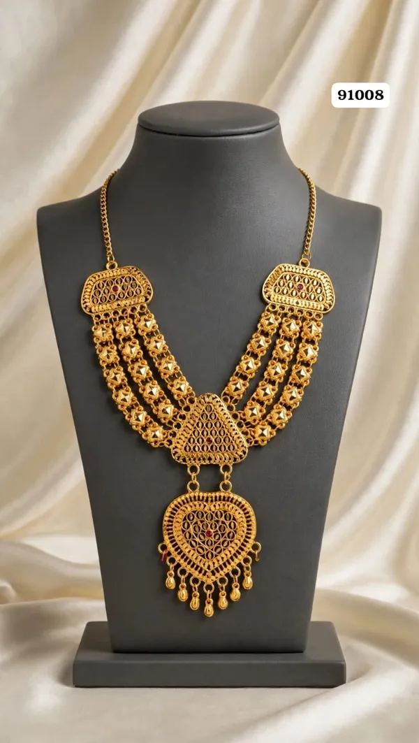 Gold_Tone_Traditional_Necklace_Set_For_Women
