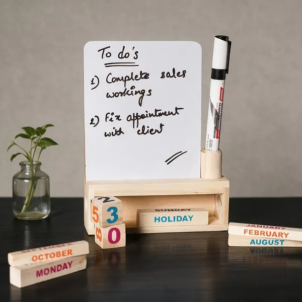 Wooden_Perpetual_Desk_Calendar_With_Whiteboard