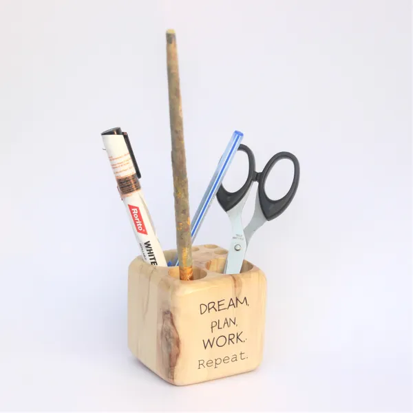 Ivei_Wooden_Pen_Stand_Cube_And_Paperweight