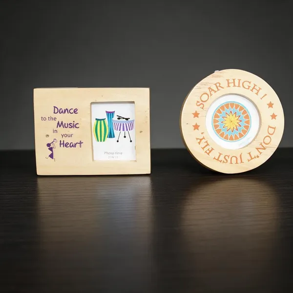 Wooden_Photo_Fridge_Magnets_Set_Of_2_Circular_And_Rectangular