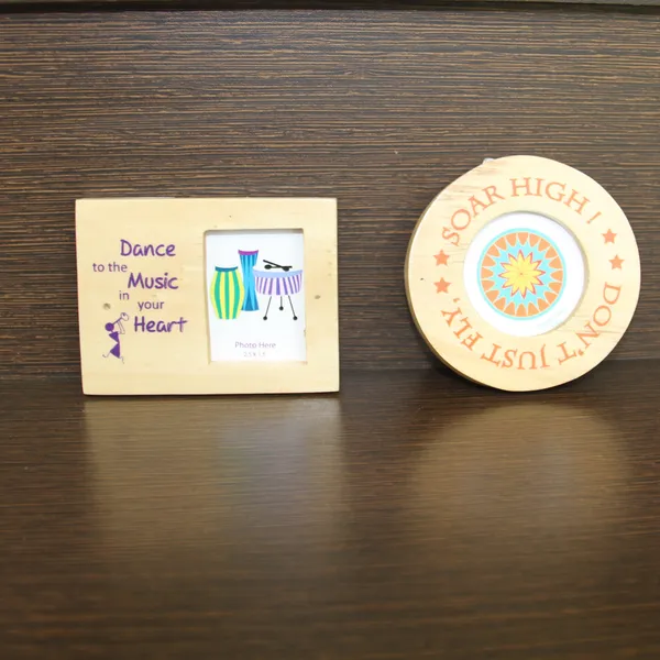 Wooden_Photo_Fridge_Magnets_Set_Of_2_Circular_And_Rectangular