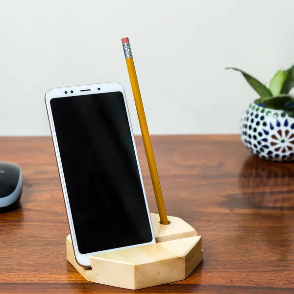Wooden_Hexagon_Mobile_Holder_With_Pen_Groove_Slot