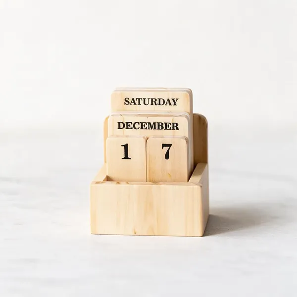 Wooden_Block_Perpetual_Standing_Desk_Calendar