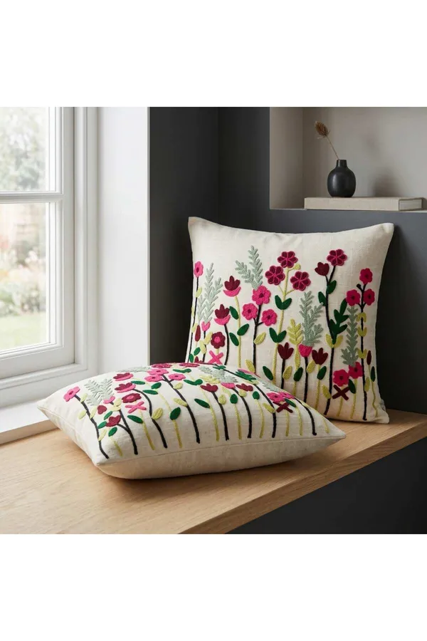 Embroidered_Floral_Pattern_Cushion_Cover