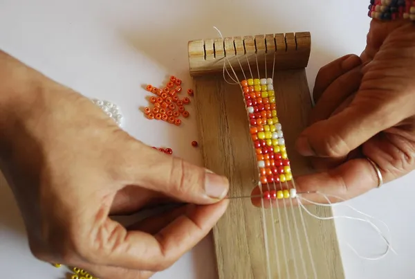 Active_Hands_Diy_Bead_Loom_Craft_Kit_With_Portable_Wooden_Loom_Fasteners_Yarn_And_Glass_Beads