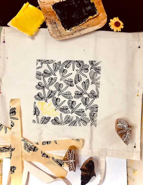 Block_Printing_Diy_Kit_With_Handmade_Wooden_Blocks_And_Dyes_Multi_Color