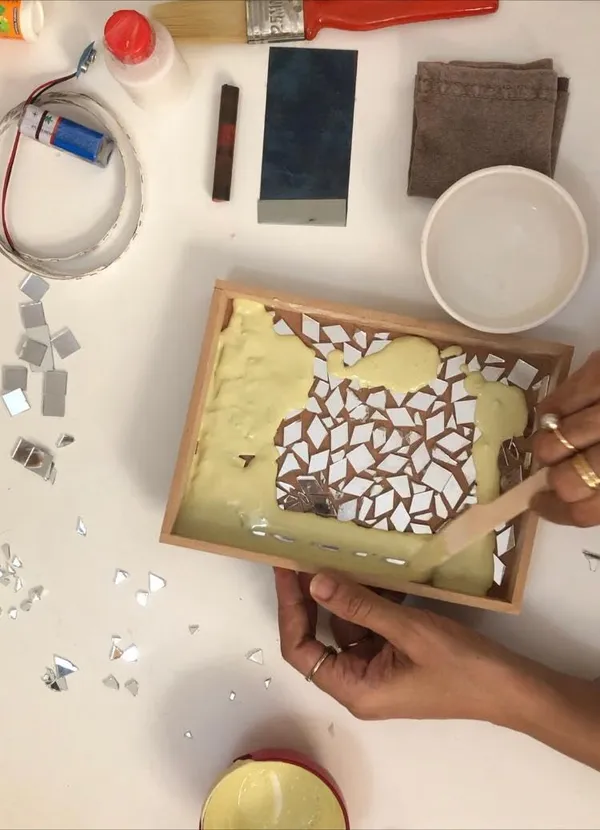 Active_Hands_Mosaic_Art_Kit_Create_A_Stunning_Illuminated_Wooden_Tray_With_Mirrors_For_Festive_Use_And_Table_Decor