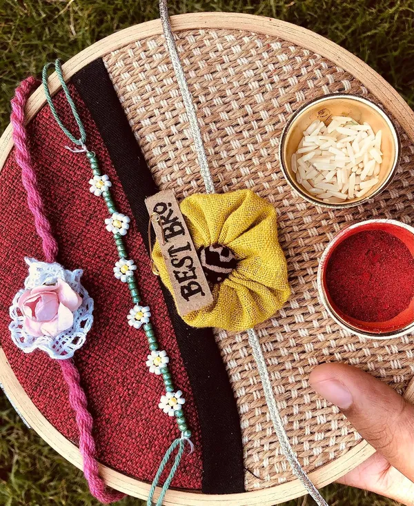 Active_Hands_D_I_Y_Rakhi_Kit_Make_Eco_Friendly_Seed_Rakhis_Friendship_Bands_Cords_Art_Craft_Kit