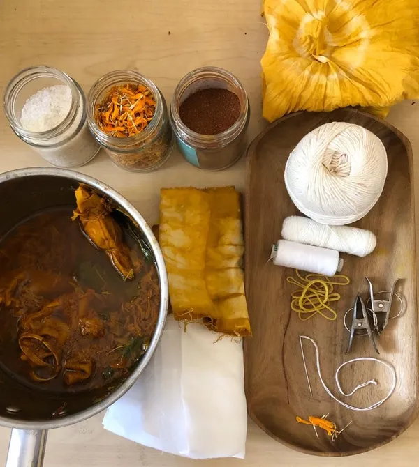 Active_Hands_Herbal_Tie_Dye_Diy_Kit_For_Dyeing_With_Natural_Colours_Learn_Shibori_Bandhani_Leheriya_Includes_Fabric_Dyes_And_Manual