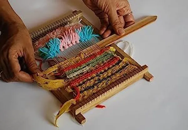 Active_Hands_Combo_Wood_Diy_Weaving_Loom_And_Natural_Dye_Kit_Bagwith_Wooden_Needles_Wrap_Thread_Crochet_Hook_Recycled_Fabric_1x_Wooden_Loom_2x_Wooden_Needles_6_Coloured_Yarns_Wrap_Thread