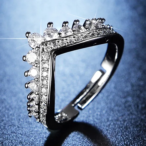 Silver_Plated_Stainless_Steel_Crown_Design_Ring_For_Women