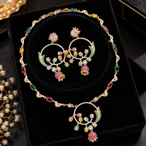 Multicolour_Gold_Tone_Brass_Floral_Necklace_And_Earrings_Set_For_Women