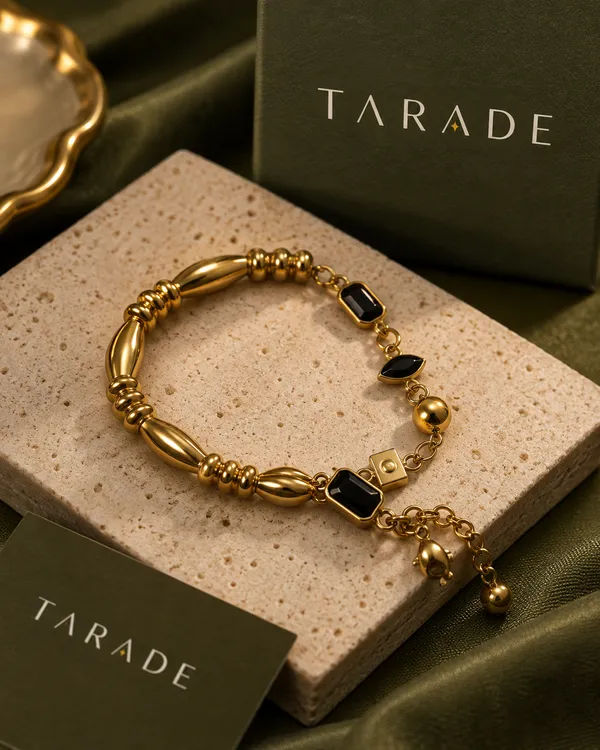 Gold_Plated_Black_Stone_Contrast_Link_Bracelet_For_Women