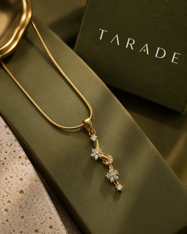 Gold_Plated_Floral_Crystal_Pendant_Necklace_For_Women
