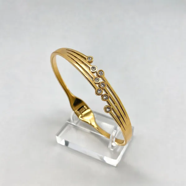 Gold_Plated_Crystal_Embellished_Open_Cuff_Bracelet_For_Women