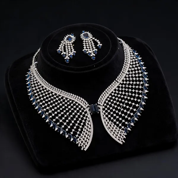 Silver_Plated_Brass_Crystal_Lattice_Necklace_And_Earrings_Set_For_Women