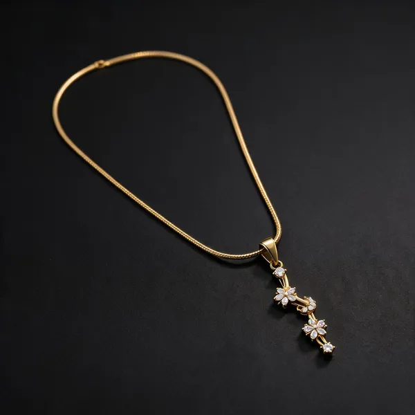 Gold_Plated_Floral_Crystal_Pendant_Necklace_For_Women