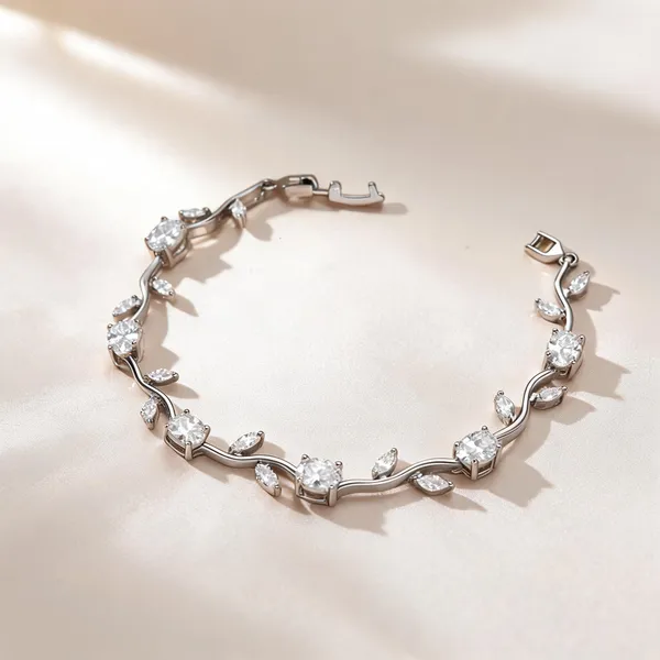 Silver_Plated_Crystal_Vine_Leaf_Necklace_For_Women