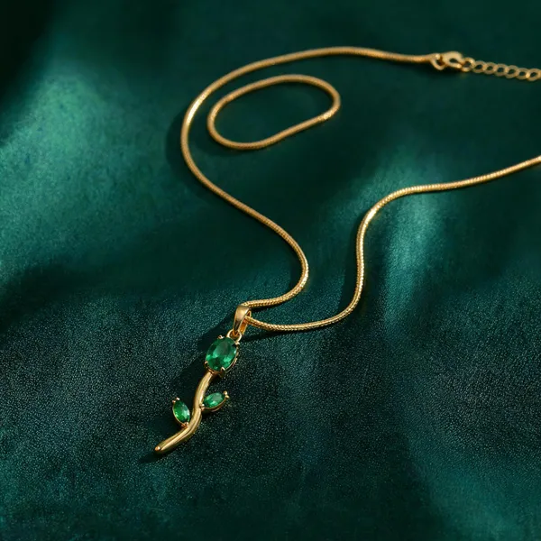 Gold_Plated_Stainless_Steel_Green_Stone_Pendant_Necklace_For_Women