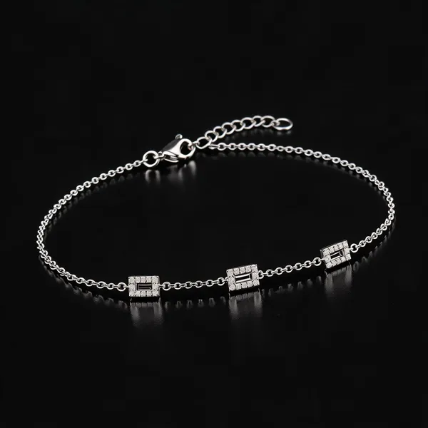 Silver_925_Stone-Studded_Link_Chain_Bracelet_For_Women