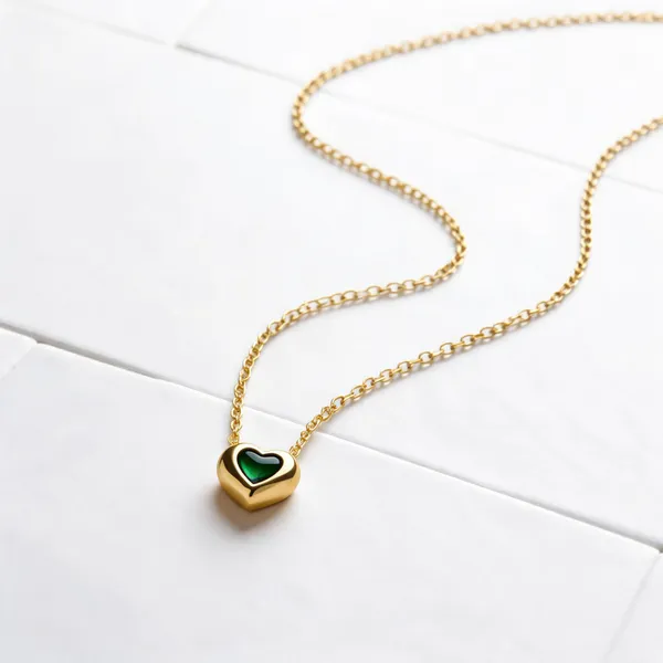 Gold_Plated_Stainless_Steel_Green_Heart_Pendant_Necklace_For_Women