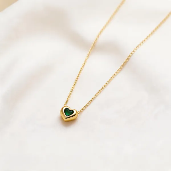 Gold_Plated_Stainless_Steel_Green_Heart_Pendant_Necklace_For_Women