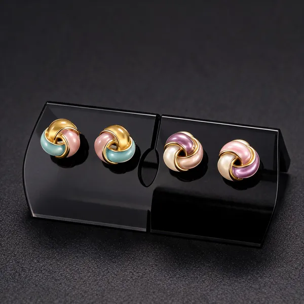 Flagged:_Gold_Plated_Stainless_Steel_Pendant_Earrings_Set_For_Women