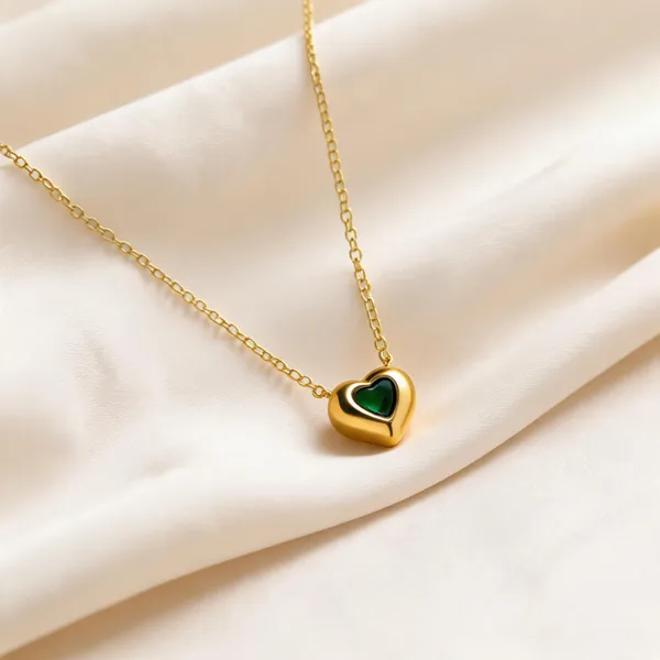 Gold_Plated_Stainless_Steel_Pendant_For_Women