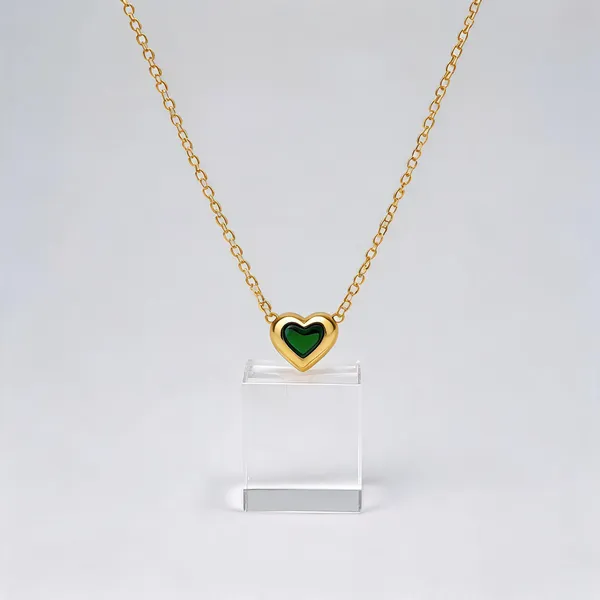 Gold_Plated_Stainless_Steel_Pendant_For_Women