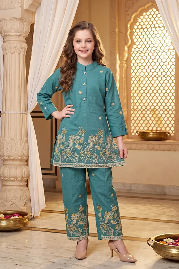 Teal_Cotton_Floral_Kurta_Set_For_Girls