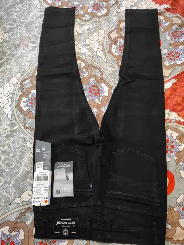 Black_Denim_Slim_Fit_Jeans_for_Men