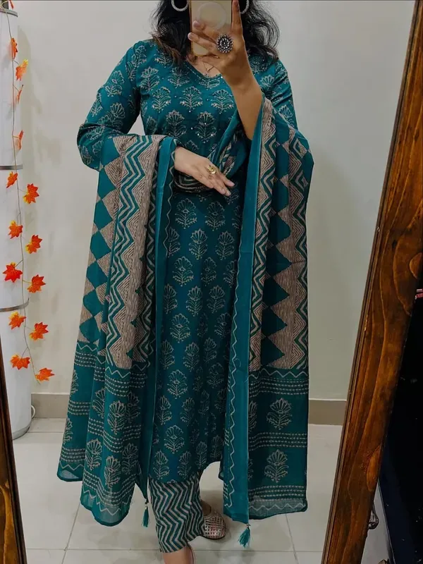 Women_Jaipuri_Trendy_Flower_Printed_And_Sequince_Worked_Cotton_Rama_Kurta_W