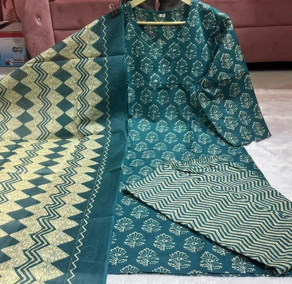 Women_Jaipuri_Trendy_Flower_Printed_And_Sequince_Worked_Cotton_Rama_Kurta_W