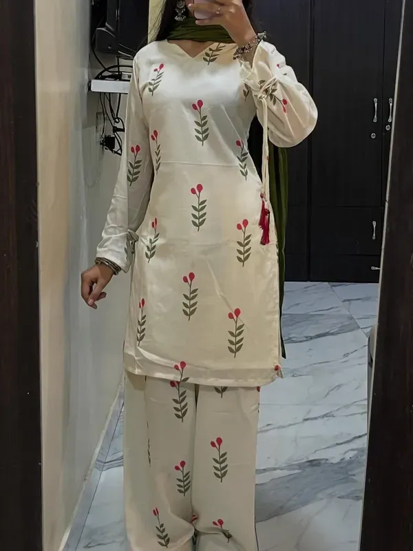 Women_And_Girls_Farshi_Cotton_Flower_Printed_White_Kurti_With_Back_Side_Dor