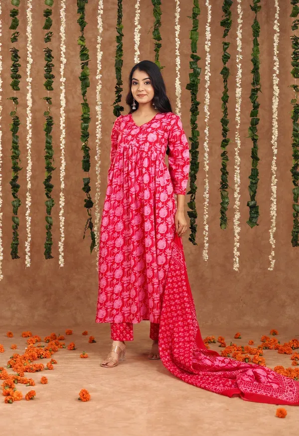 Women_Trendy_Dark_Pink_Cotton_Flower_Printed_Mirror_Worked_Kurta_And_Pant_W_More